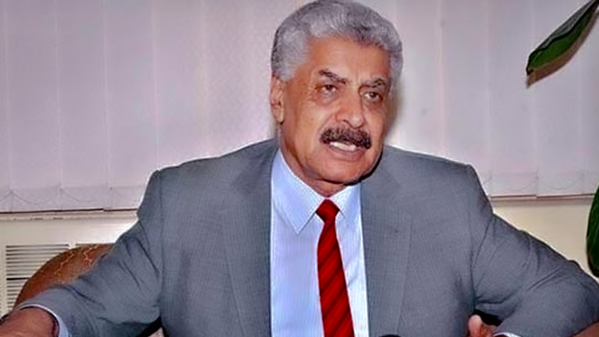 Lt Gen (R) Abdul Qadir Baloch Resigns from PPP, Announces Retirement from Politics
