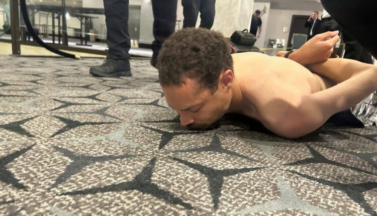 Shooting at the annual White House correspondents' dinner, Donald Trump narrowly escapes, moved to a safe location