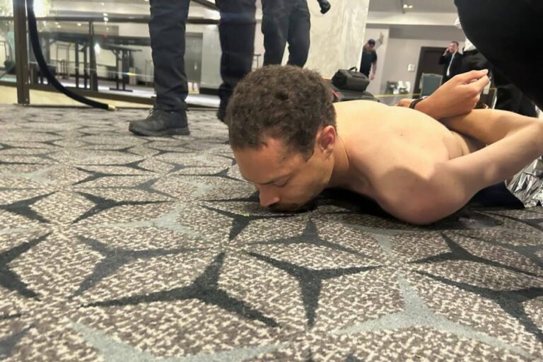 Shooting at the annual White House correspondents' dinner, Donald Trump narrowly escapes, moved to a safe location